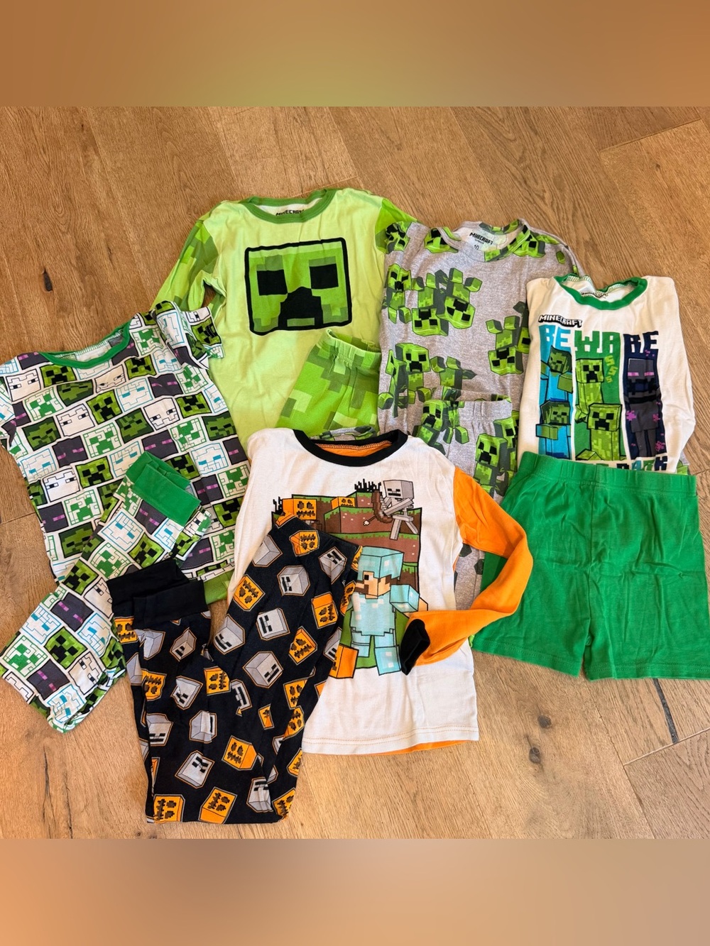Minecraft boys Green Creeper 5 Pajama Set bundle Piece Mix